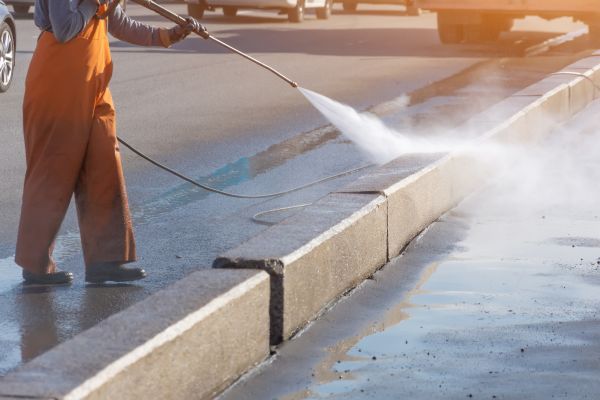 Commercial Concrete Cleaning in Iowa City