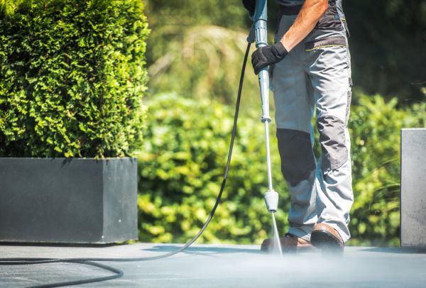 Concrete Pressure Washing in Iowa City