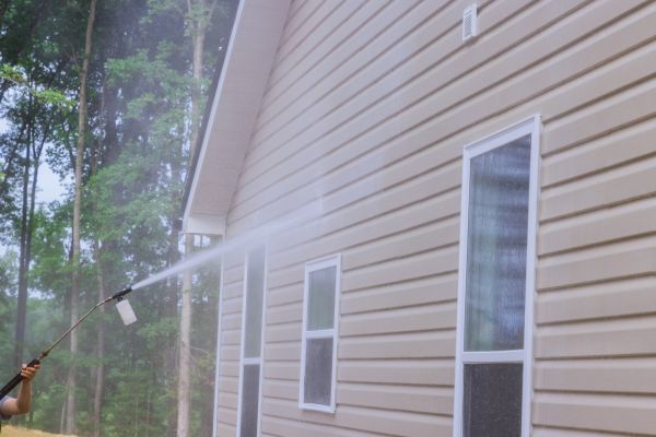 Home Power Washing in Iowa City