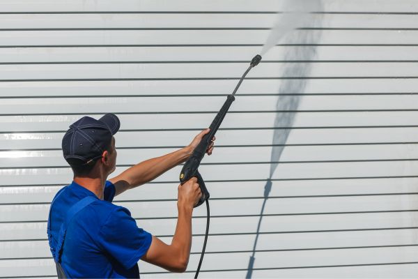 Siding Washing in Iowa City