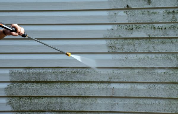 House Pressure Cleaning in Iowa City