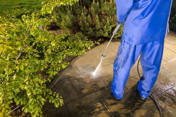 Hardscape Cleaning in Iowa City