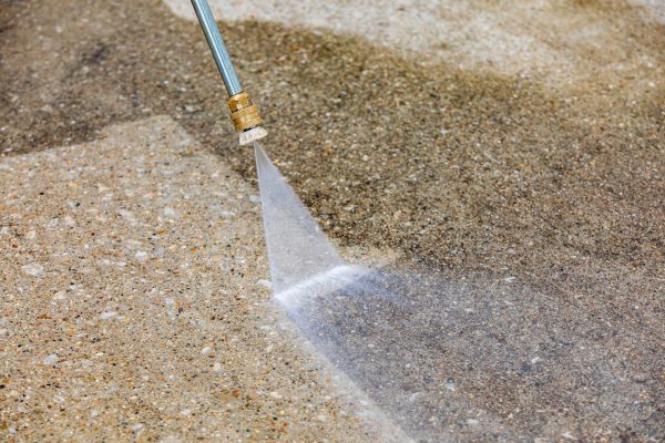 Driveway Pressure Cleaning in Iowa City