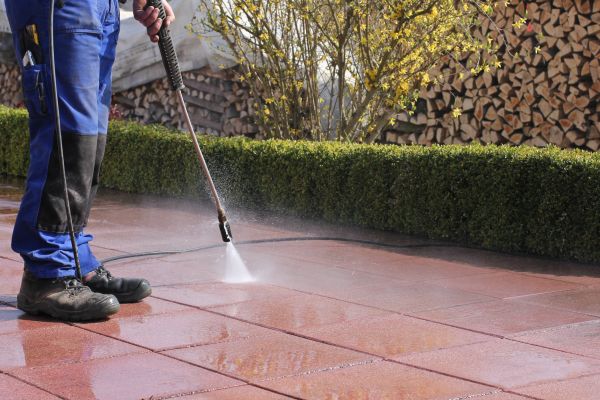Driveway Pavers Cleaning in Iowa City