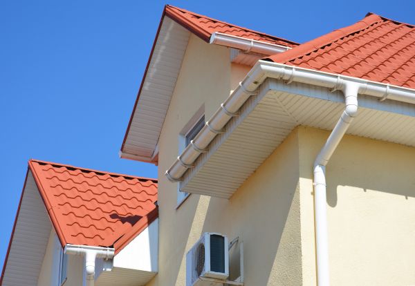 Soffit Cleaning in Iowa City