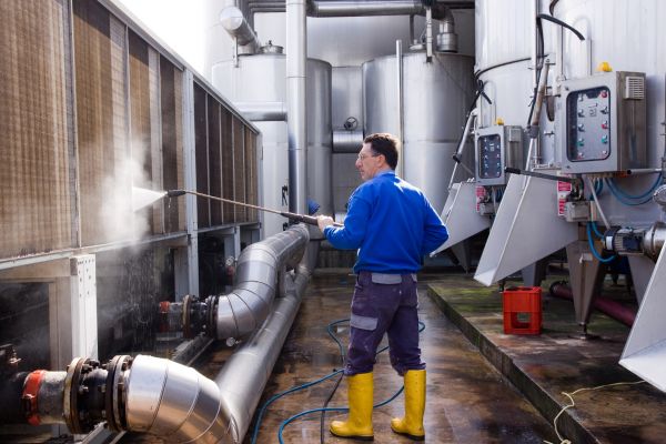 Business Pressure Washing in Iowa City
