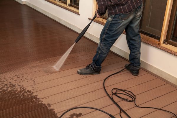 Veranda Cleaning in Iowa City