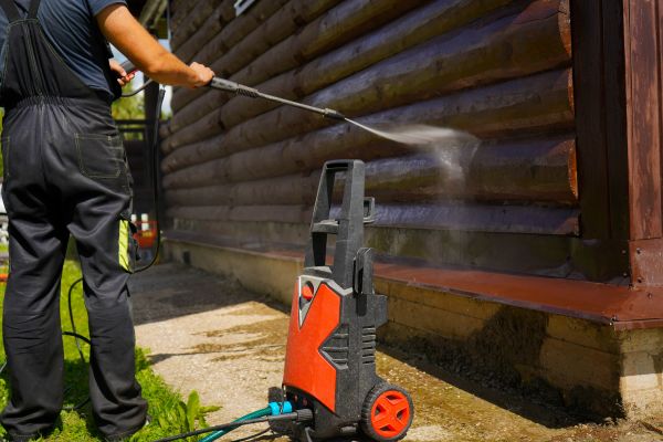 Cabin Pressure Washing in Iowa City