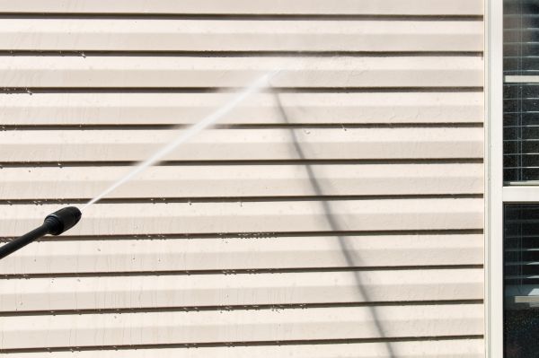 Apartment Power Washing in Iowa City